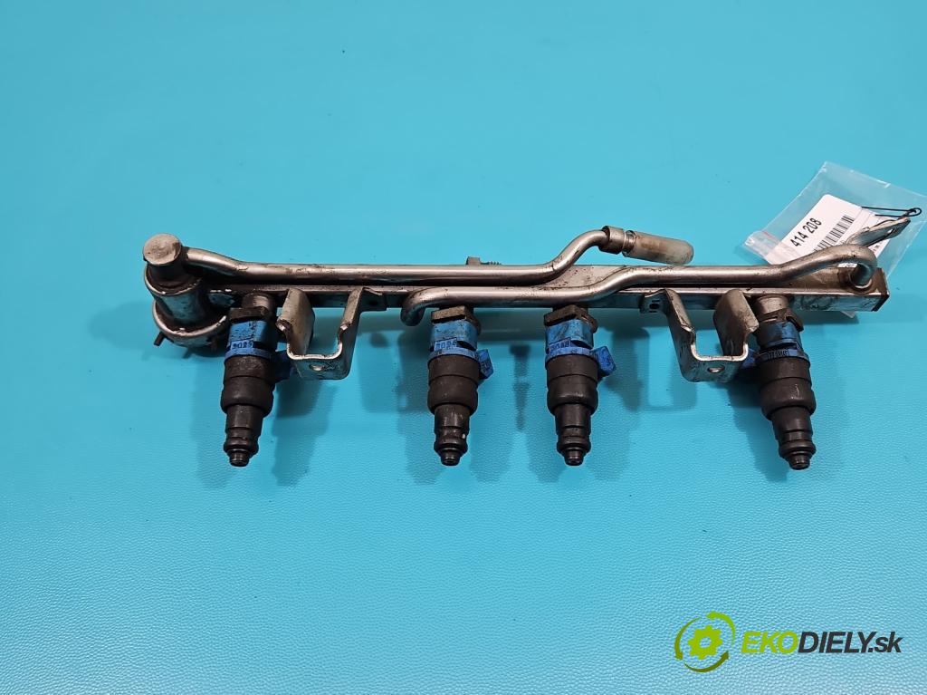 Audi A4 B5 1994-2001 1.6 8V 101 HP manual 74 kW 1595 cm3 4- vstrek 06B133551C (Vstrekovače)