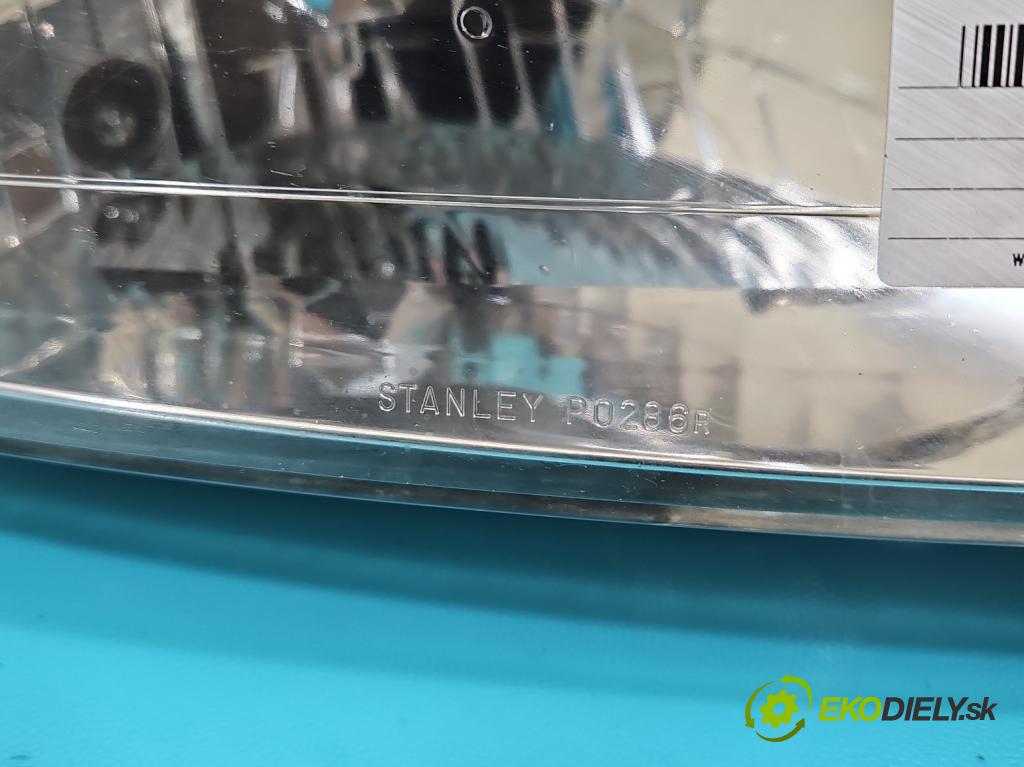 Mazda Premacy 1.8 16v 101 HP manual 74 kW 1840 cm3 5- Reflektor: pravý (Pravé)