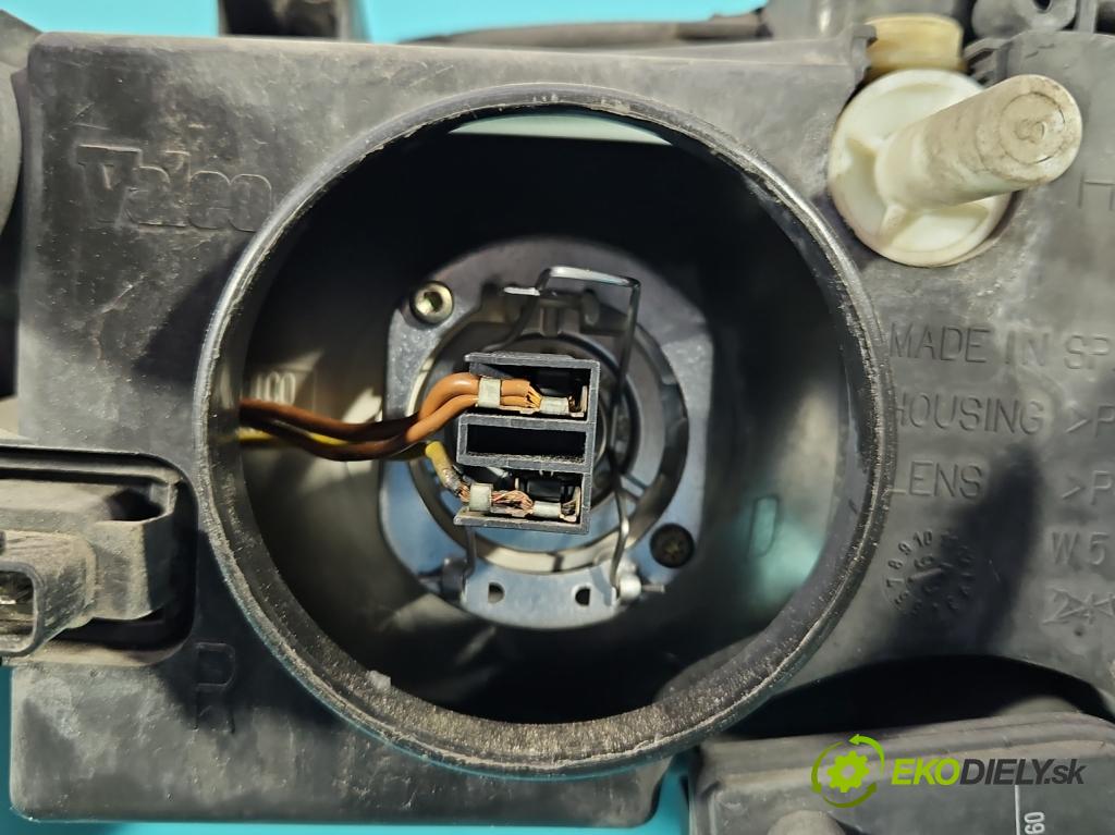 Opel Vectra B 1995-2002 1.8 16V 113 HP manual 83 kW 1796 cm3 4- Reflektor: pravý  (Pravé)