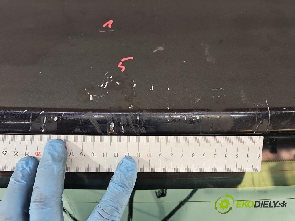 Vw Passat B5 1995-2005 1.9 tdi 116 hp manual 85 kW 1896 cm3 5- zadní kufrové dveře  (Zadní kapoty)