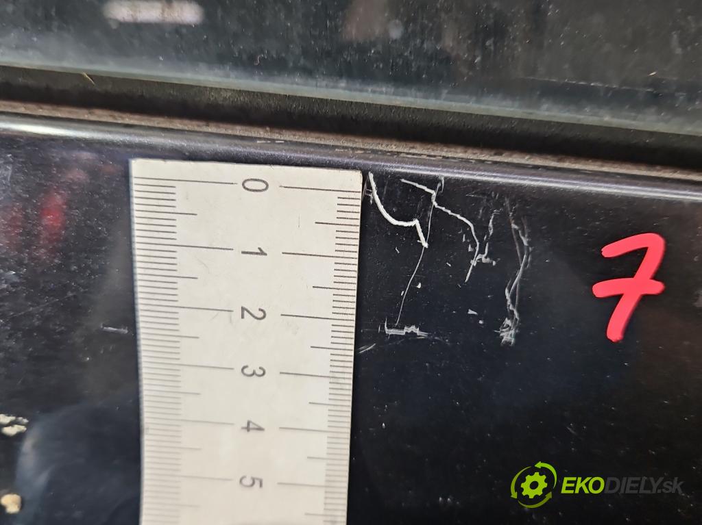 Vw Passat B5 1995-2005 1.9 tdi 116 hp manual 85 kW 1896 cm3 5- zadní kufrové dveře  (Zadní kapoty)