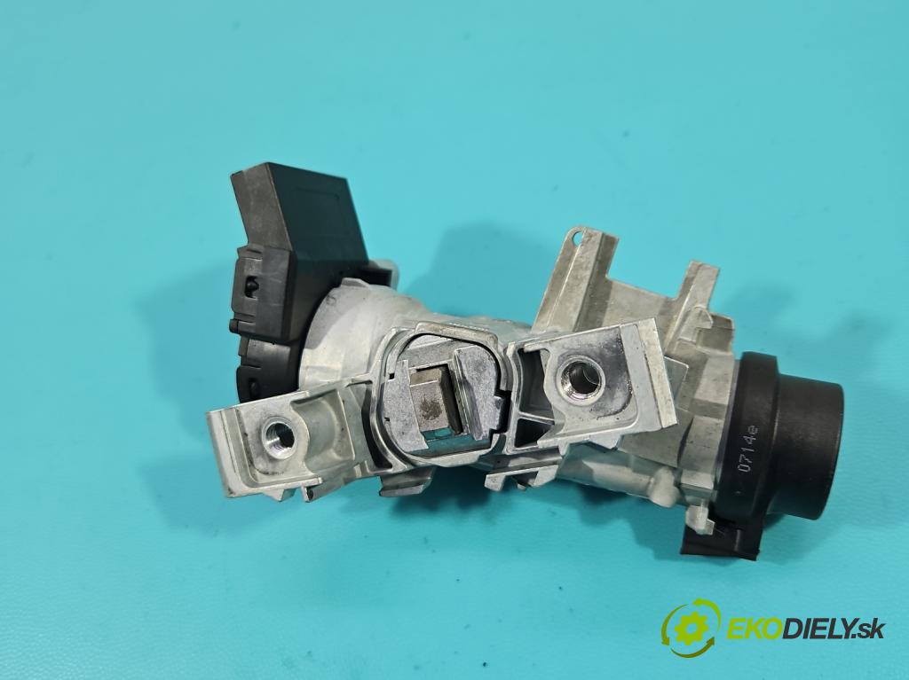 Vw Polo V 6R 2009-2017 1.2 16v 90 HP manual 66 kW 1197 cm3 5- Spínačka 6C0905865 (Spínacie skrinky a kľúče)