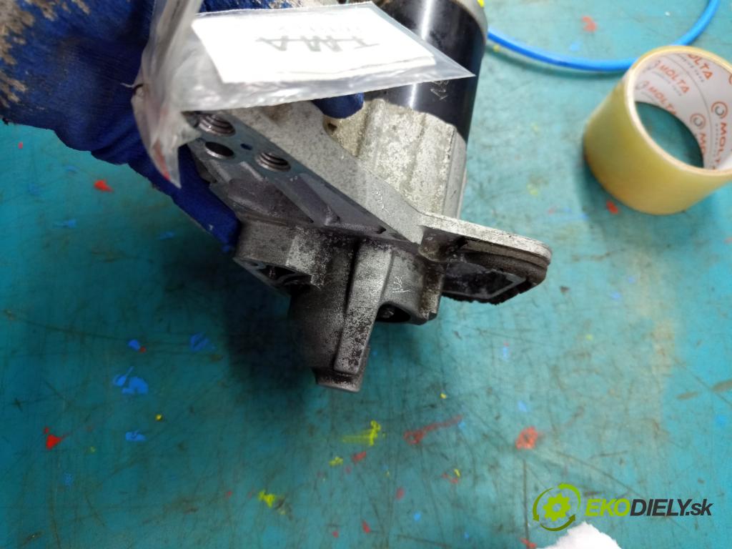 Renault Megane IV 2016-2024 1.2 Tce 132  HP manual 97 kW 1197 cm3 5- štartér 233000557R (Štartér)