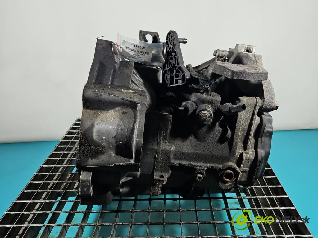Vw Golf plus 1.9 TDI 105 HP manual 77 kW 1896 cm3 5- prevodovka stupeň,rýchlosť manual KBL