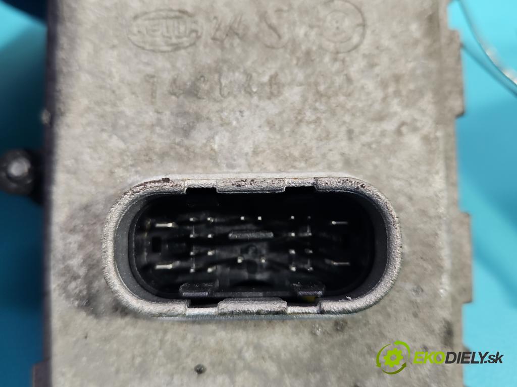 Vw Golf plus 1.9 TDI 105 HP manual 77 kW 1896 cm3 5- střídač: xenon 4F0941329C (Riadiace jednotky xenónu)