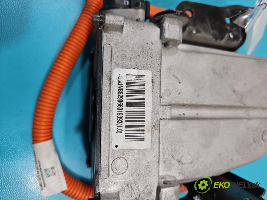 Tesla Model S 0.0b: 367hp automatic 270 kW  5- radiator 1038901-00-G (Radiátor kúrenia)