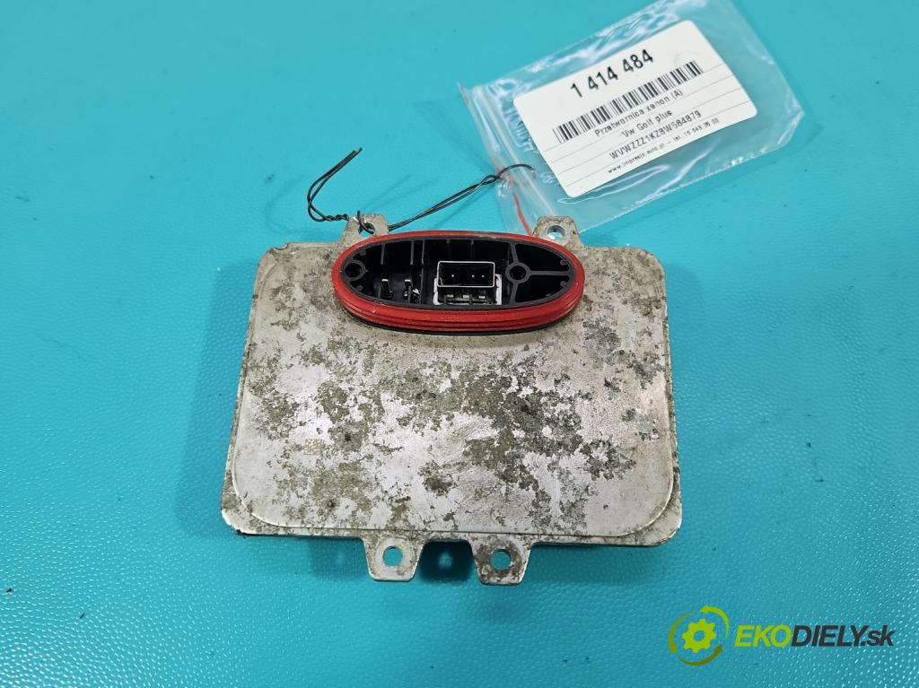 Vw Golf plus 1.9 TDI 105 HP manual 77 kW 1896 cm3 5- střídač: xenon 5M0907391 (Riadiace jednotky xenónu)