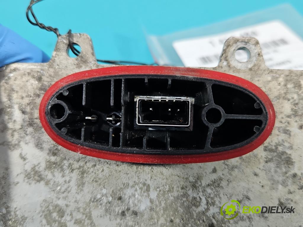 Vw Golf plus 1.9 TDI 105 HP manual 77 kW 1896 cm3 5- střídač: xenon 5M0907391 (Riadiace jednotky xenónu)