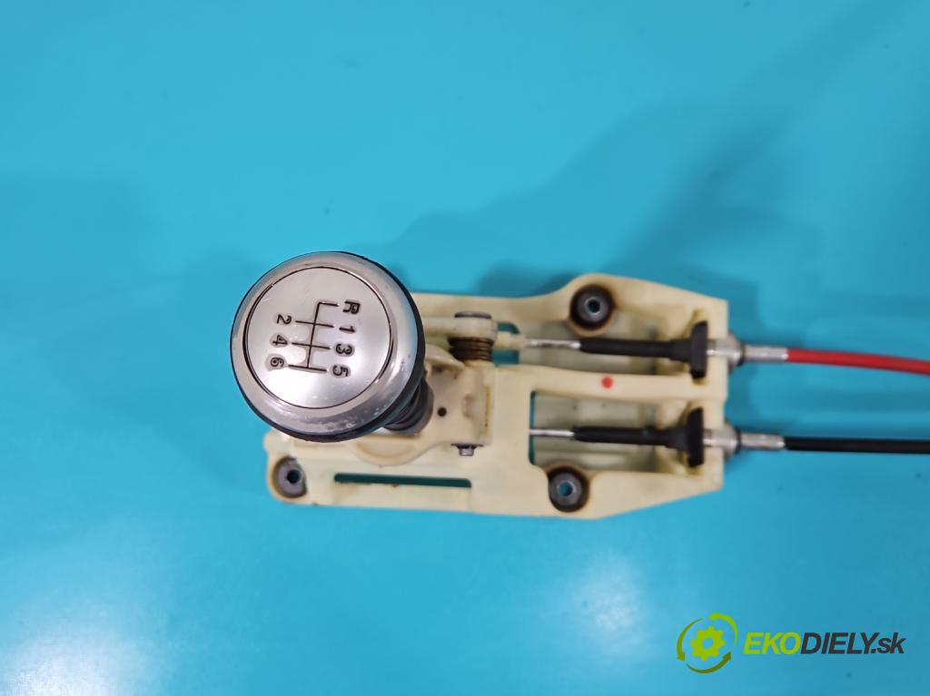 Kia Sportage II 2004-2010 2.0 crdi 150 HP manual 110 kW 1991 cm3 5- Páka: Změny: stupeň,rýchlosť 43700-1F400 (Rýchlostná páka (kulisa))