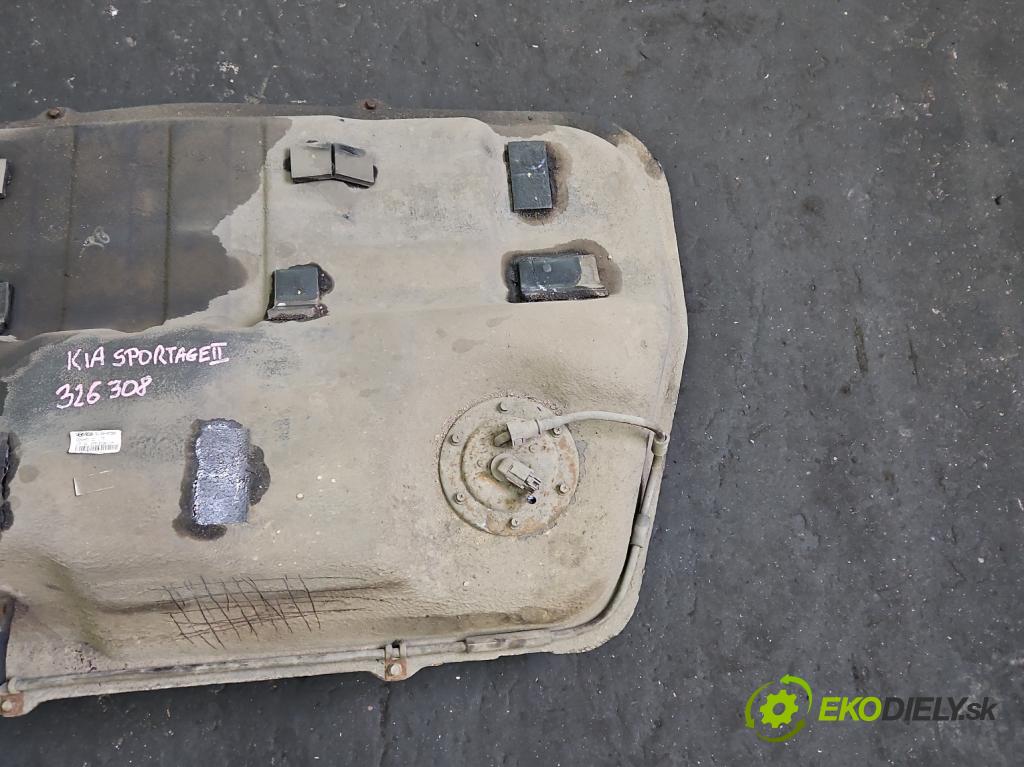 Kia Sportage II 2004-2010 2.0 crdi 150 HP manual 110 kW 1991 cm3 5- Nádrž: palivo 31100-0Z989 (Nádrže)