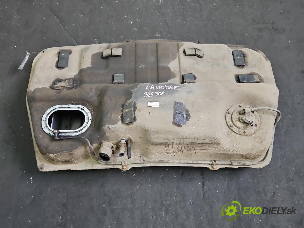 Kia Sportage II 2004-2010 2.0 crdi 150 hp manual 110 kW 1991 cm3 5- Nádrž: paliva 31100-0Z989 (Nádrže)