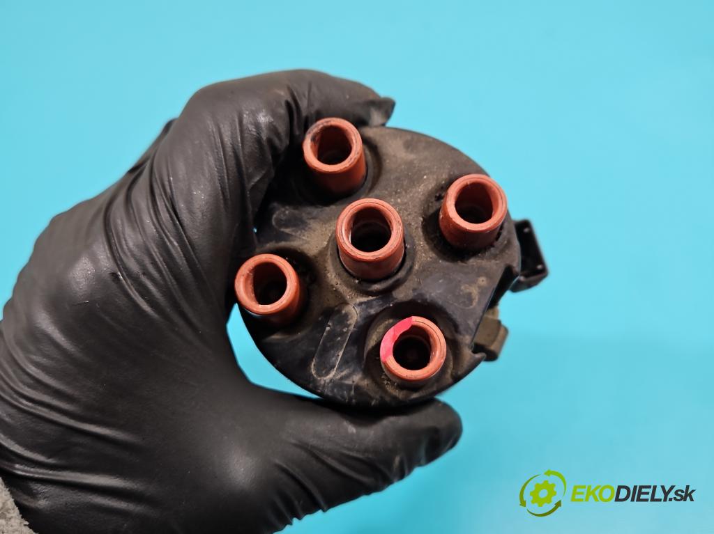 Audi A4 B5 1994-2001 1.6 8V 101 HP manual 74 kW 1595 cm3 4- rozdeľovač  (Rozdeľovače)