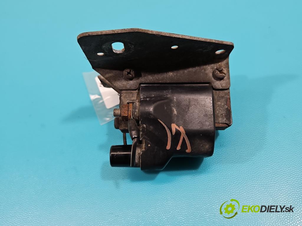 Audi A4 B5 1994-2001 1.6 8V 101 HP manual 74 kW 1595 cm3 4- cievka zapaľovacia  (Zapaľovacie cievky, moduly)