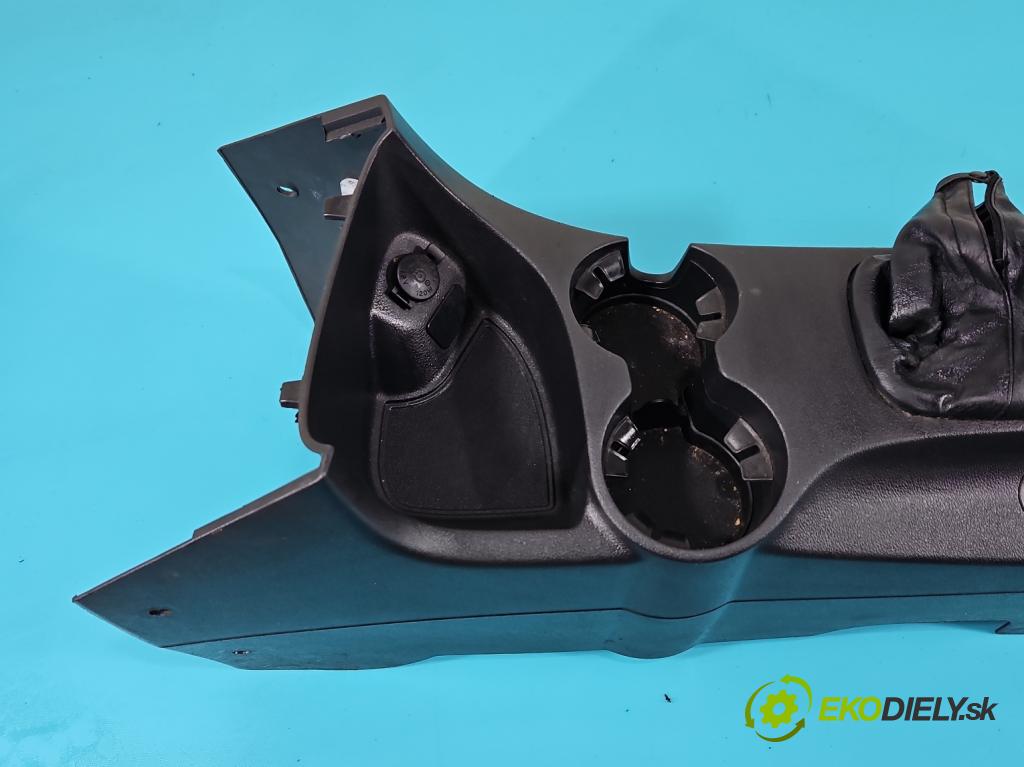 Kia Sportage II 2004-2010 2.0 crdi 150 HP manual 110 kW 1991 cm3 5- operadlo 84611-1F000 (Lakťové opierky)