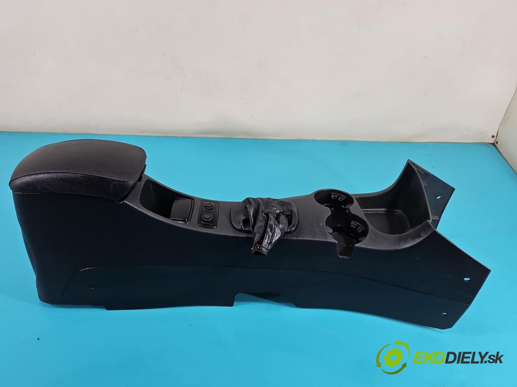 Kia Sportage II 2004-2010 2.0 crdi 150 HP manual 110 kW 1991 cm3 5- operadlo 84611-1F000 (Lakťové opierky)