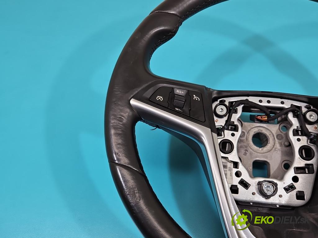 Opel Insignia A 2008-2017 1.6 T 179KM manual 132 kW 1598 cm3 4- volant  (Volanty)