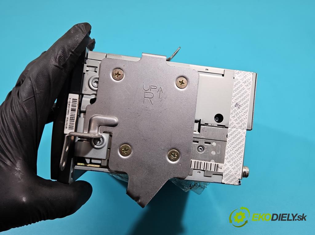Nissan Note I 2006-2012 1.4 16V 88 HP manual 65 kW 1386 cm3 5- Radio originál 7645387318