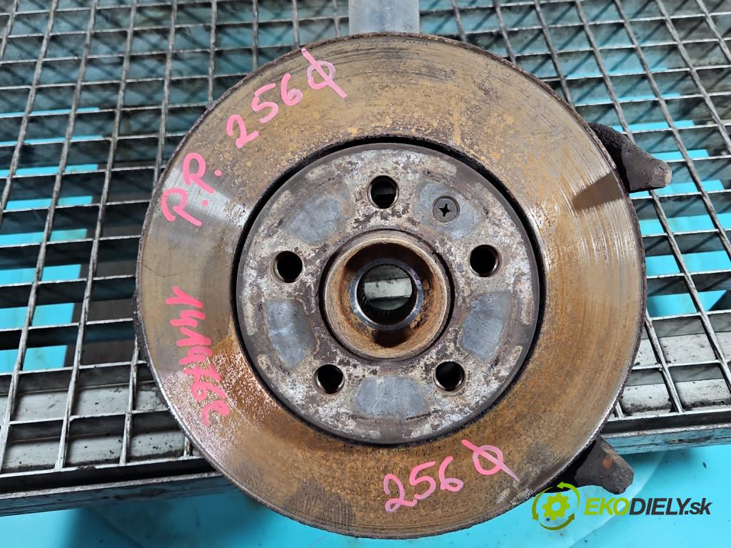 Vw Polo V 6R 2009-2017 1.2 16v 90 HP manual 66 kW 1197 cm3 5- náboj pravé  (Náboje)