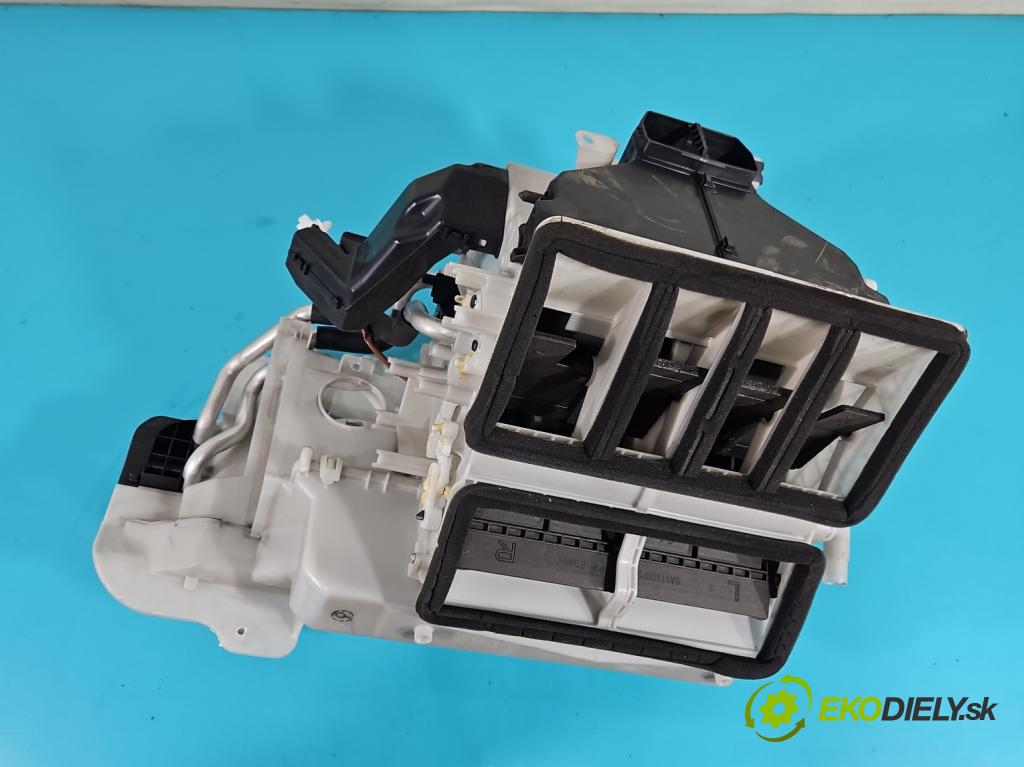 Mazda 6 III GJ 2012-2024 2.5 16V 192 HP automatic 141 kW 2488 cm3 4- radiator  (Radiátor kúrenia)