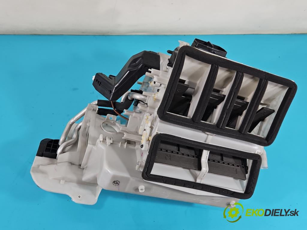 Mazda 6 III GJ 2012-2024 2.5 16V 192 HP automatic 141 kW 2488 cm3 4- radiator  (Radiátor kúrenia)