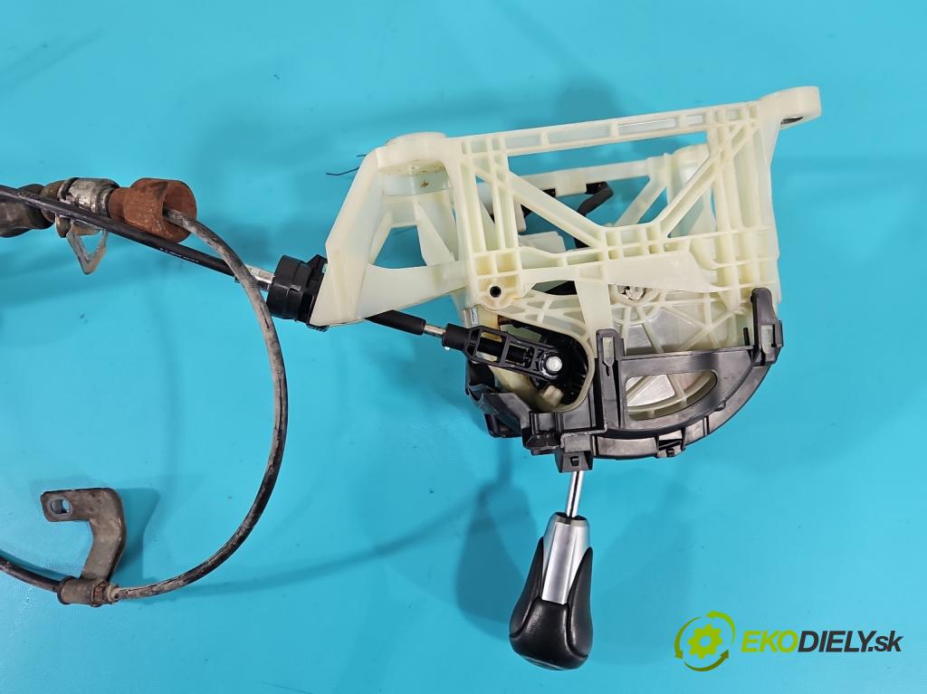 Mazda 6 III GJ 2013-2024 2.5 16V 192 HP automatic 141 kW 2488 cm3 4- Páka: Změny: stupeň,rýchlosť KD31-46100 (Rýchlostná páka (kulisa))