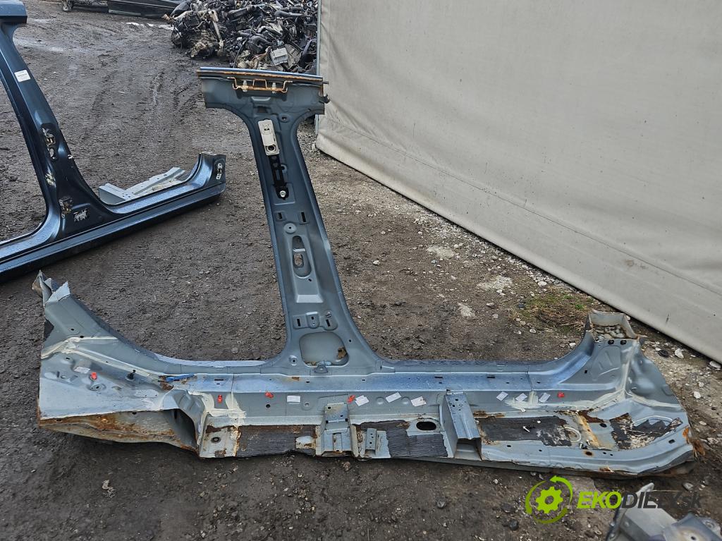 Mazda 6 III GJ 2013-2024 2.5 16V 192 hp automatic 141 kW 2488 cm3 4- práh levý (Ostatní)