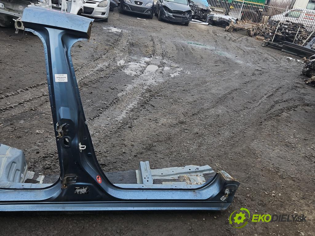 Mazda 6 III GJ 2013-2024 2.5 16V 192 hp automatic 141 kW 2488 cm3 4- práh pravý  (Ostatní)