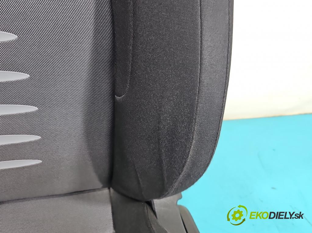 Kia Ceed II 2012-2018 1.6 CRDI 110 HP manual 81 kW 1582 cm3 5- Sedačka ľavý  (Sedačky, sedadlá)