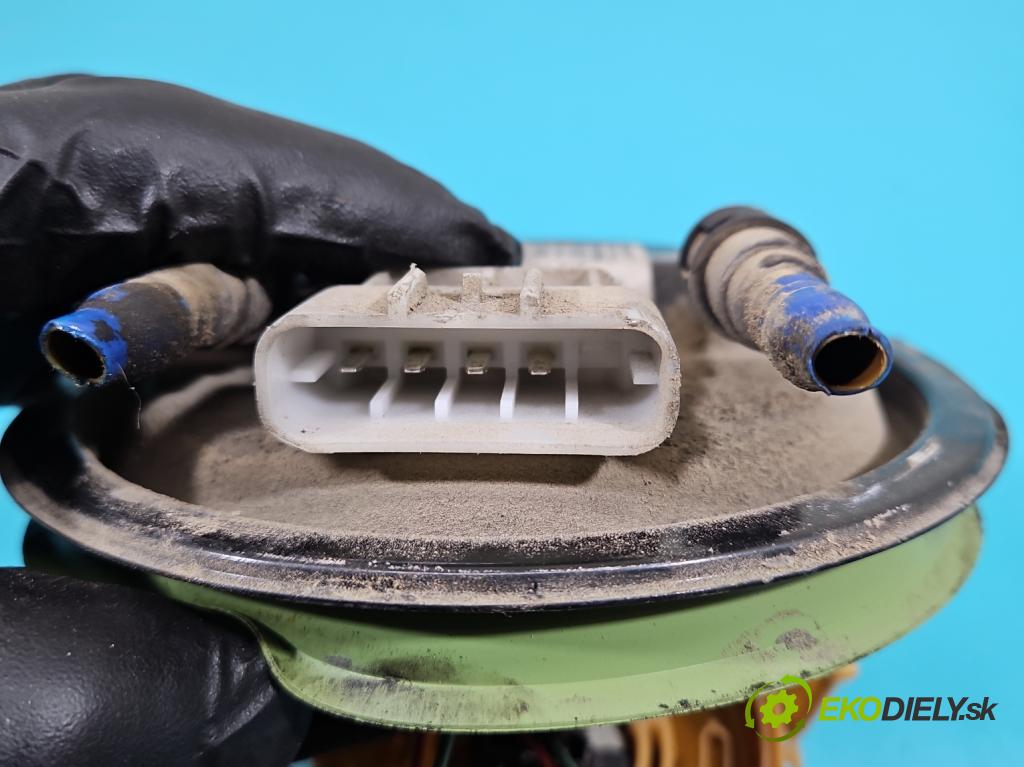 Opel Zafira A 1999-2005 1.8 16V 125 hp manual 92 kW 1796 cm3 5- čerpadlo paliva 90581616