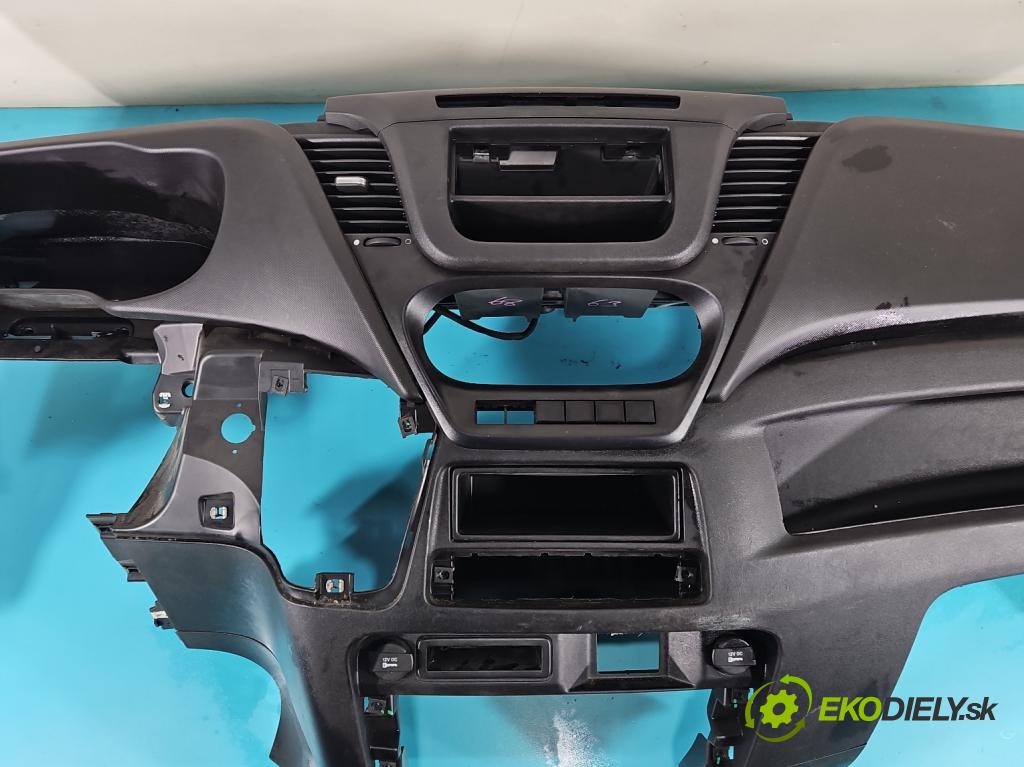 Iveco Daily V 2014- 2.3 HPI 145 HP manual 107 kW 2287 cm3 5- kokpit,pristrojová doska rozdeľovacia
