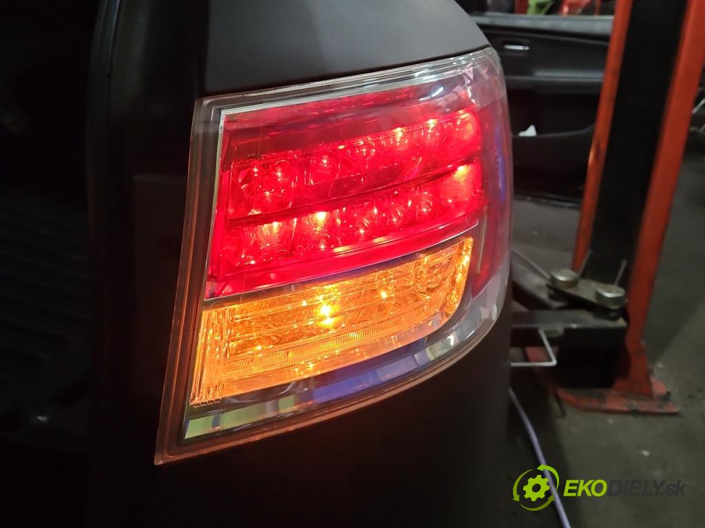 Mazda CX-9 3.7 V6 273KM: automatic 201 kW 3726 cm3 5- svetlo / reflektor zadné pravé TD1151150 (Kľučka dverí ostatné)