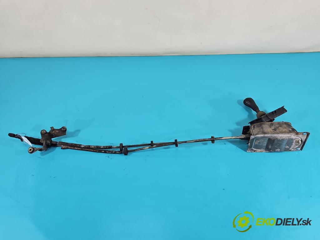 Vw Passat B3 1988-1993 1.9 td 75 HP manual 55 kW 1896 cm3 5- Páka: Změny: stupeň,rýchlosť  (Rýchlostná páka (kulisa))