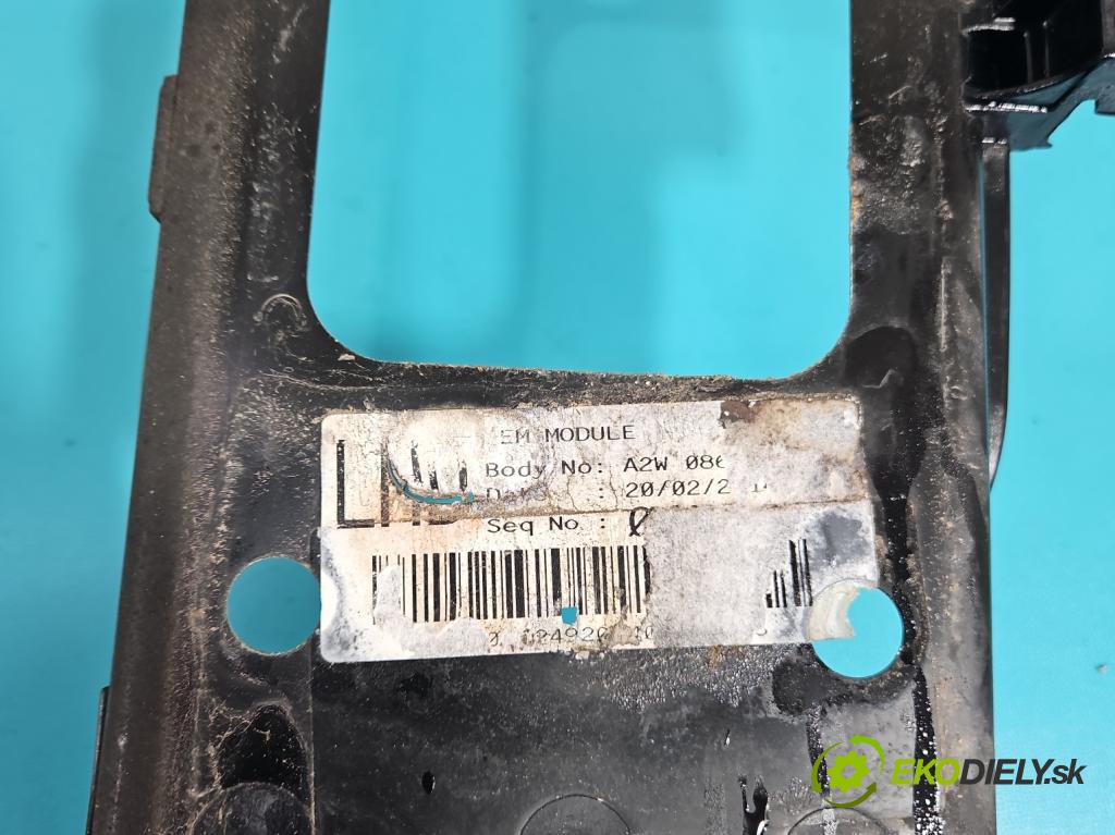 Kia Ceed II 2012-2018 1.6 CRDI 110 hp manual 81 kW 1582 cm3 5- stěna přední 64102-A2000 (Výztuhy přední)