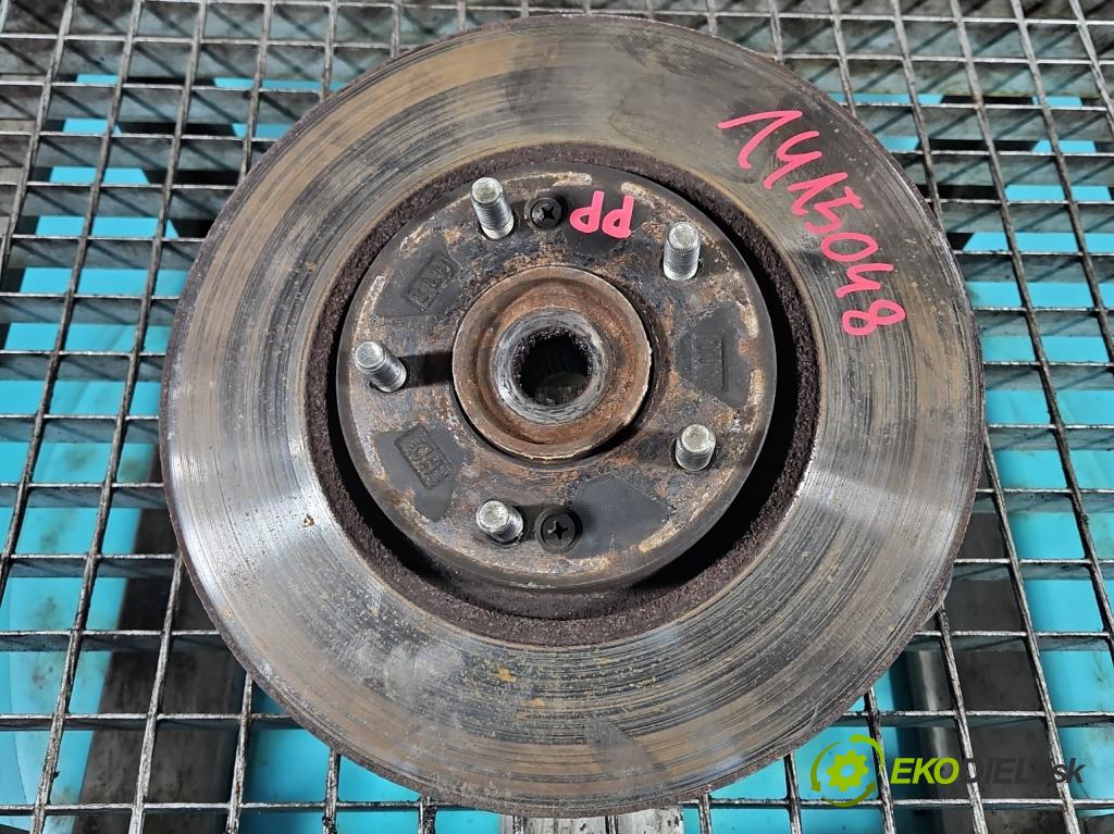 Kia Ceed II 2012-2018 1.6 CRDI 110 HP manual 81 kW 1582 cm3 5- náboj pravé  (Náboje)