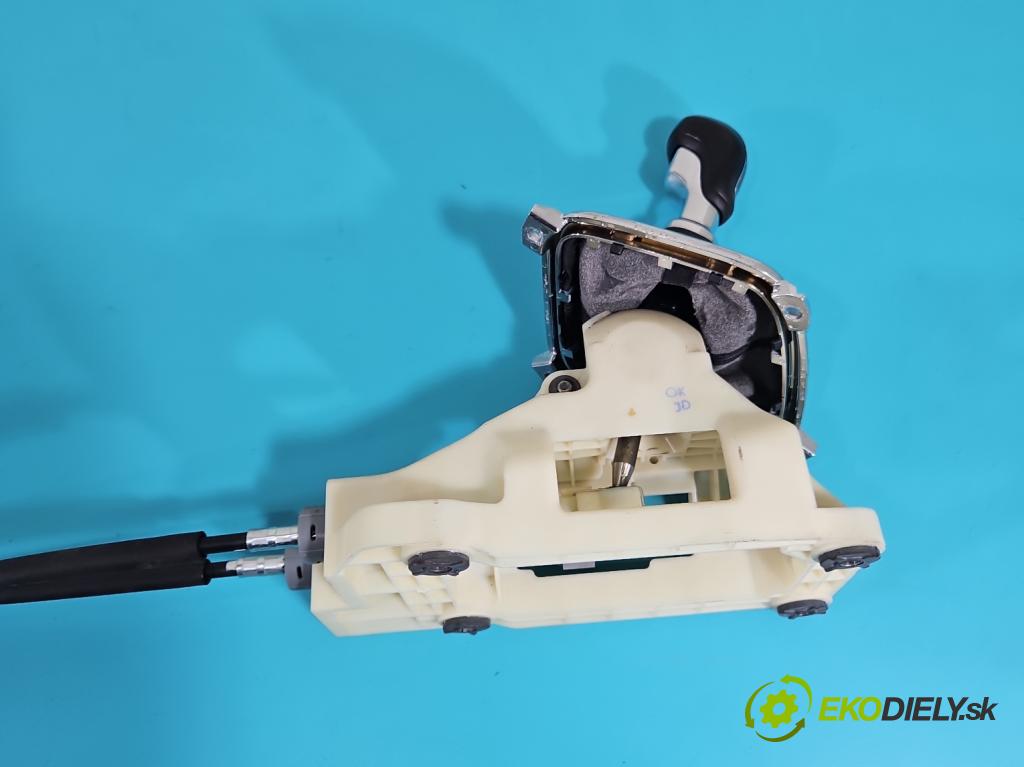 Kia Ceed II 2012-2018 1.6 CRDI 110 HP manual 81 kW 1582 cm3 5- Páka: Změny: stupeň,rýchlosť 43700-A2300 (Rýchlostná páka (kulisa))