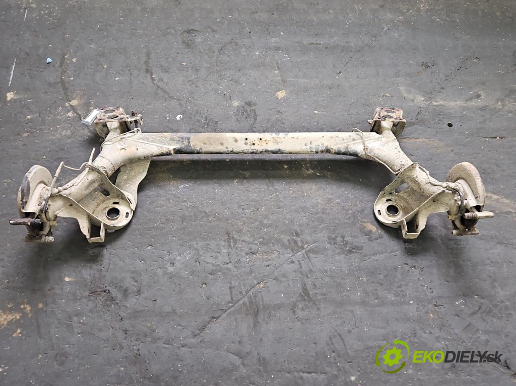 Vw Bora 1.9 TDI 90 hp manual 66 kW 1896 cm3 4- zadní výztuha  (Výztuhy zadní)