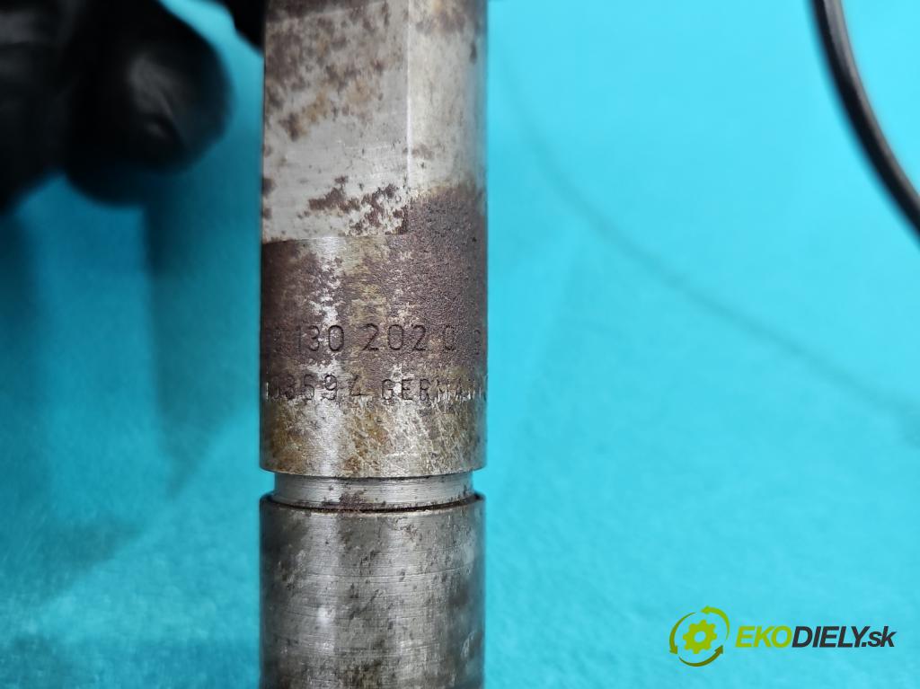 Vw Bora 1.9 TDI 90 HP manual 66 kW 1896 cm3 4- vstrek 028130202Q (Vstrekovače)