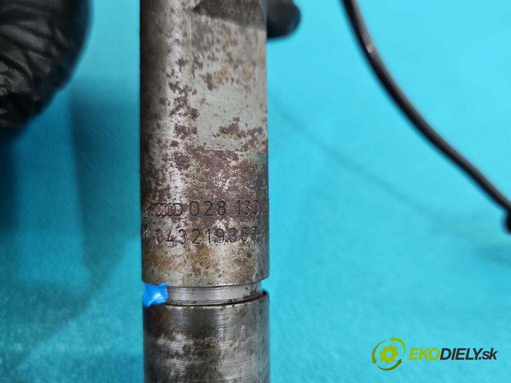 Vw Bora 1.9 TDI 90 HP manual 66 kW 1896 cm3 4- vstrek 028130202Q (Vstrekovače)