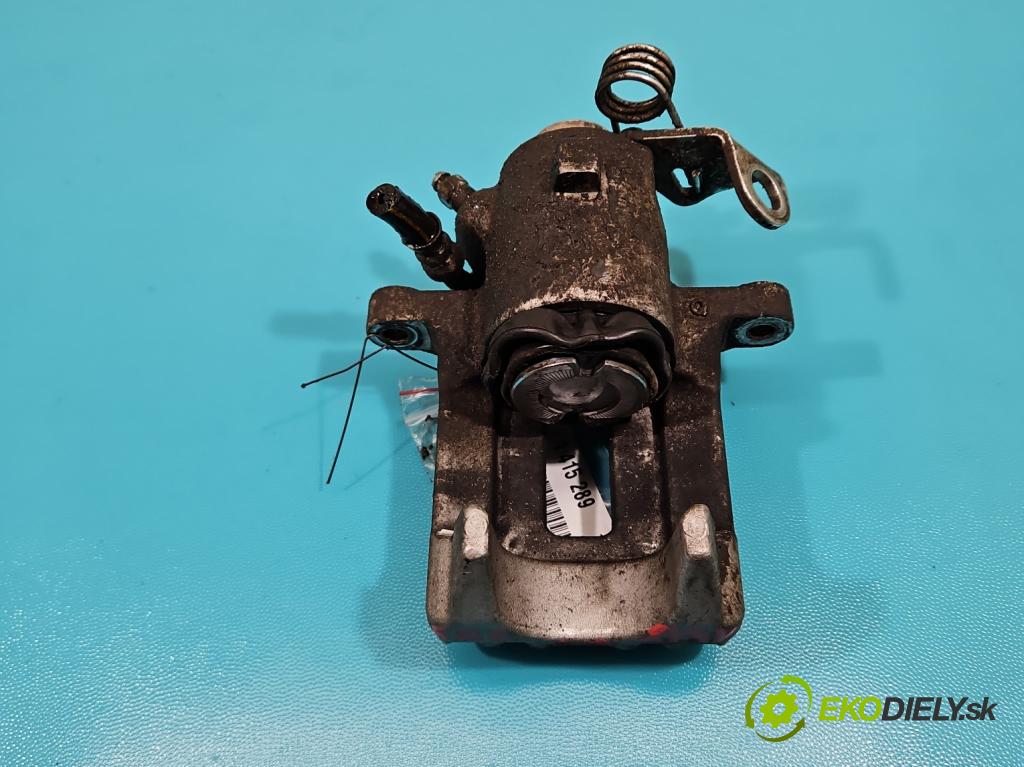 Vw Bora 1.9 TDI 90 HP manual 66 kW 1896 cm3 4- brzdič zadné pravý (Ostatné)