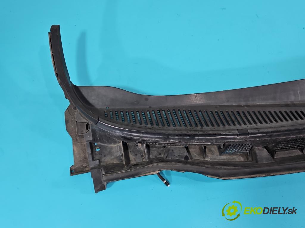Nissan Note I 2006-2012 1.4 16V 88 HP manual 65 kW 1386 cm3 5- torpédo 668629U100 (Torpédo (plast pod čelným sklom))