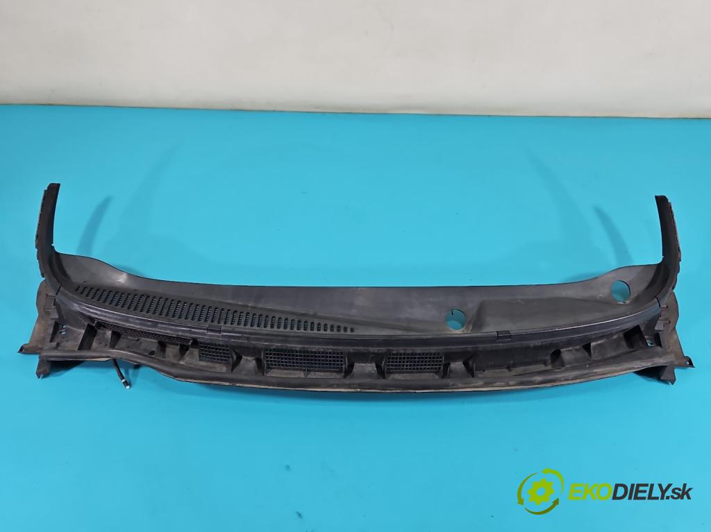Nissan Note I 2006-2012 1.4 16V 88 HP manual 65 kW 1386 cm3 5- torpédo 668629U100 (Torpédo (plast pod čelným sklom))
