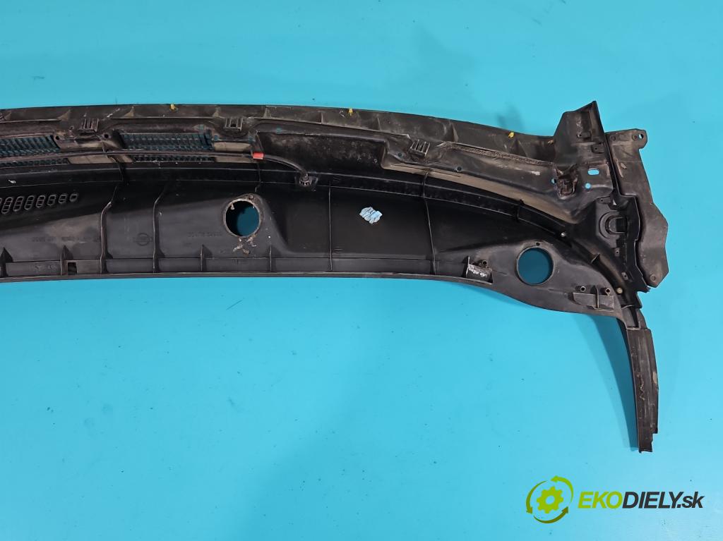 Nissan Note I 2006-2012 1.4 16V 88 HP manual 65 kW 1386 cm3 5- torpédo 668629U100 (Torpédo (plast pod čelným sklom))