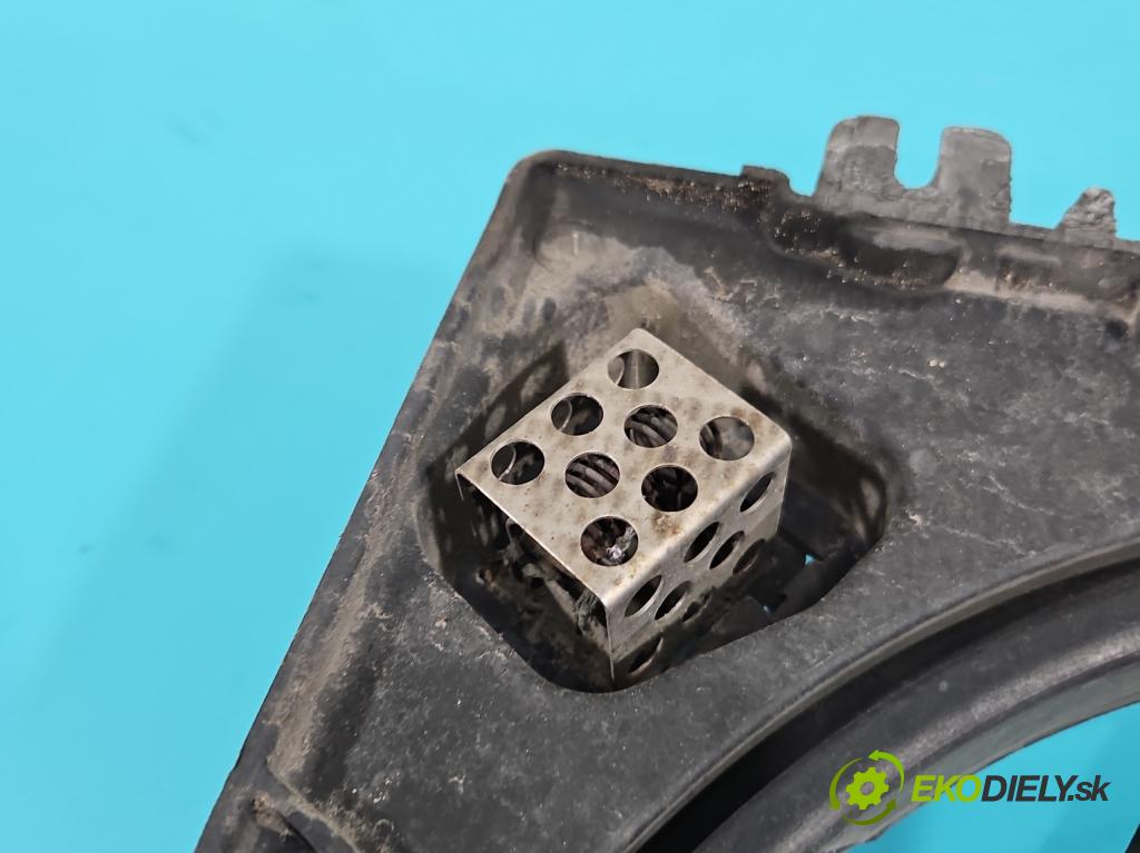 Nissan Note I 2006-2012 1.4 16V 88 HP manual 65 kW 1386 cm3 5- Ventilátor chladiča