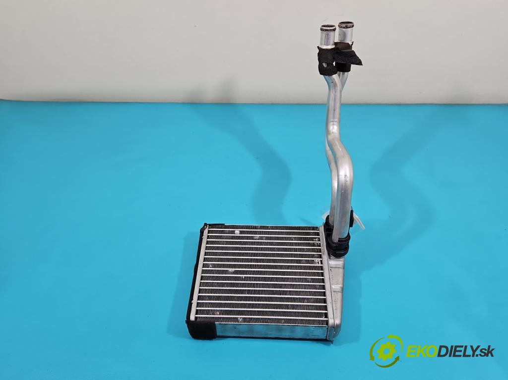 Nissan Note I 2006-2012 1.4 16V 88 hp manual 65 kW 1386 cm3 5- radiátor  (Radiátory topení)