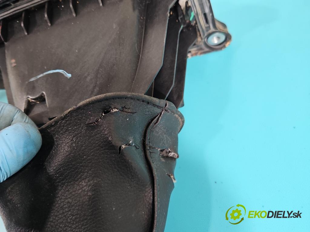 Nissan Note I 2006-2012 1.4 16V 88 HP manual 65 kW 1386 cm3 5- Páka: Změny: stupeň,rýchlosť 34108BC00A (Rýchlostná páka (kulisa))