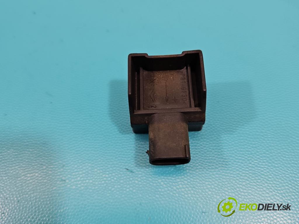 Audi A3 8L 1996-2003 1.9 TDI 131 hp manual 96 kW 1896 cm3 3- snímač ESP 1J0907651A