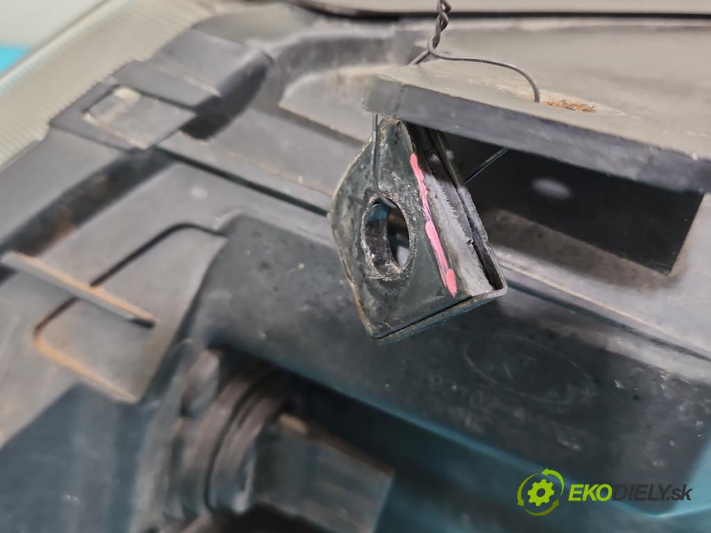 Kia Sportage III 2010-2015 2.0 CRDI 184hp automatic 135 kW 1998 cm3 5- Reflektor: pravý  (Pravé)