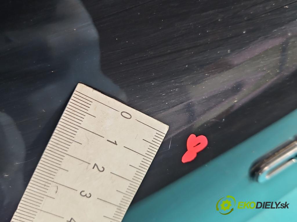 Kia Ceed II 2012-2018 1.6 CRDI 110 hp manual 81 kW 1582 cm3 5- zadní kufrové dveře (Zadní kapoty)