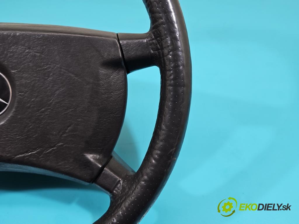 Mercedes 190 201 2.0 injekcia: mechanický 118 HP automatic 87 kW 1977 cm3 4- volant  (Volanty)