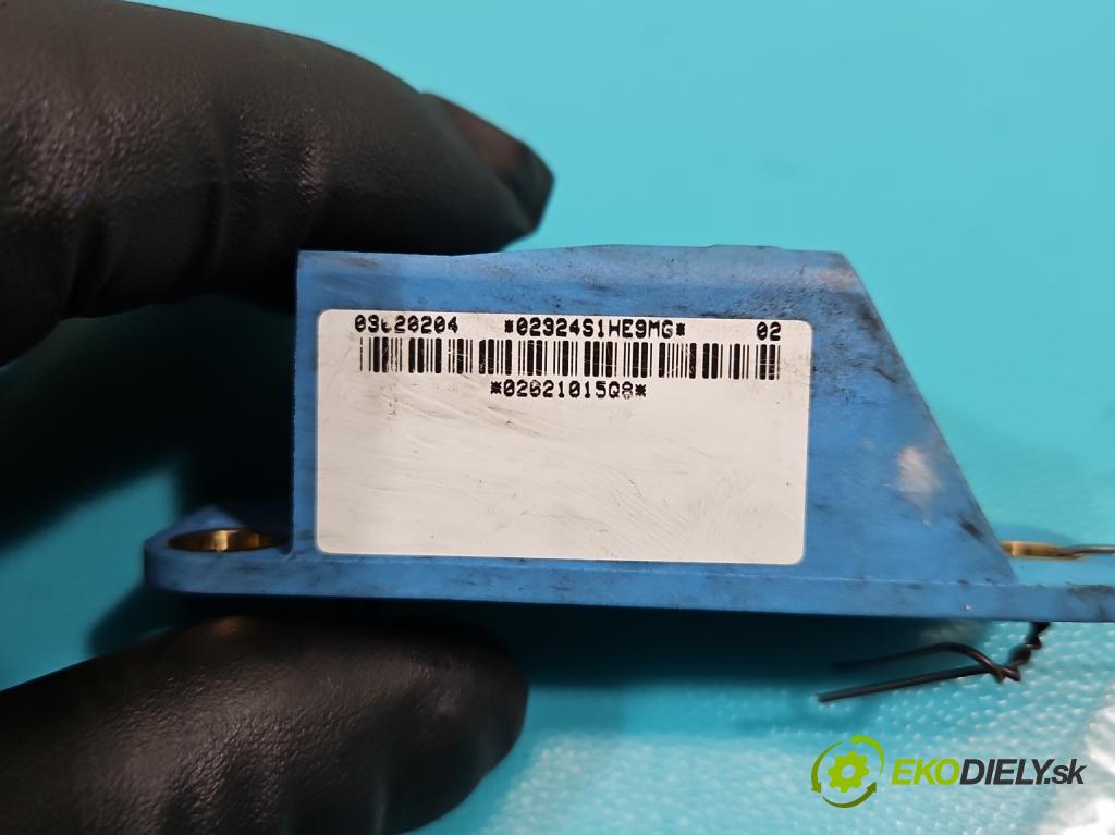 Vw Polo IV 9N 2001-2009 1.4 TDI 75 HP manual 55 kW 1422 cm3 3- snímač šokovat: 6Q0909606D (Snímače nárazu)